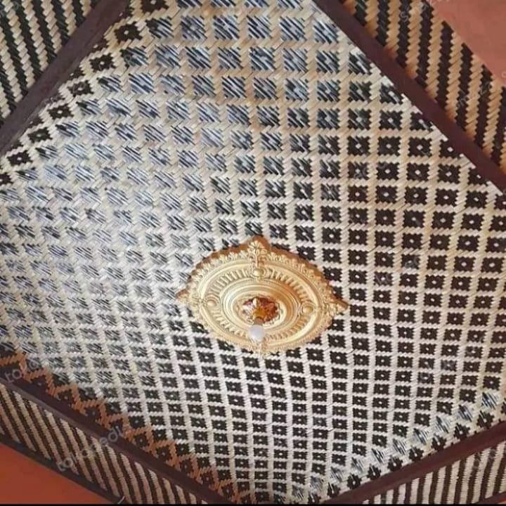 bee9ecd8 1983 4b05 8552 1e5861638299